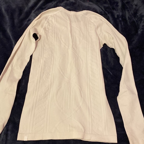 Lululemon long sleeve - Picture 2 of 3